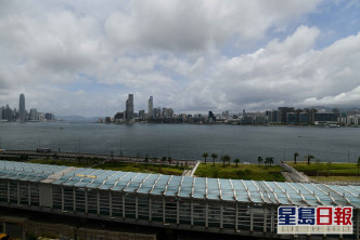 项目临海而建，从露台外望对正维港美景。