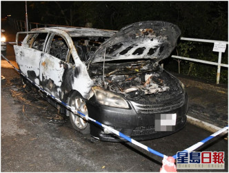 一輛報失的七人車被發現在大埔滘紅林路起火。