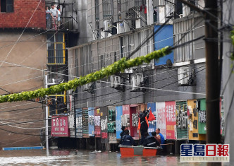 江西省景德鎮市遭受暴雨侵襲。新華社圖片