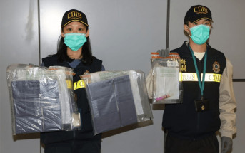 吉隆坡抵港女子行李藏$220萬海洛英 與同行19歲男學生俱被捕