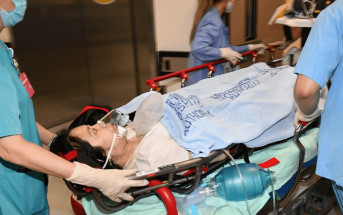 內地女偕朋友酷熱下行山疑中暑 半昏迷送院搶救