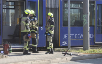 德國東部女子電車上遭淋潑易燃液體後點燃 命危送院