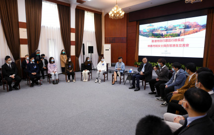 林鄭月娥訪問武漢大學。 政府圖片