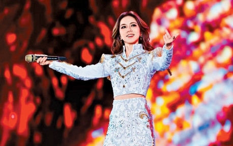 G.E.M.企硬還擊：不會下架歌曲