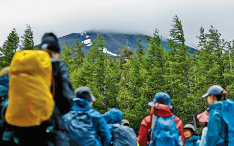 富士山再传山难 静冈县侧开山5天累计4死