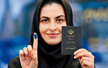 伊朗選總統 一改革派對陣三保守派