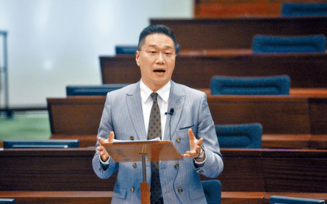 工會「鬆口」尋求軟着陸