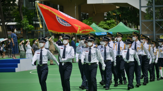 邓炳强指纪律部队青少年制服团队活跃会员上升四分一。资料图片