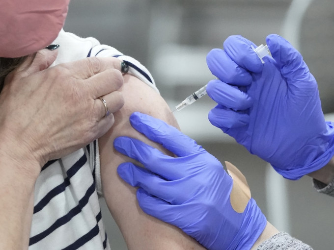 科爾沃島的大約400名居民，大部分都已完成接種。AP圖片