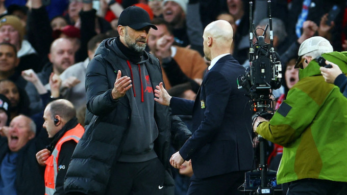 利物浦領隊高普(左)與曼聯領隊坦哈格(右)。Reuters