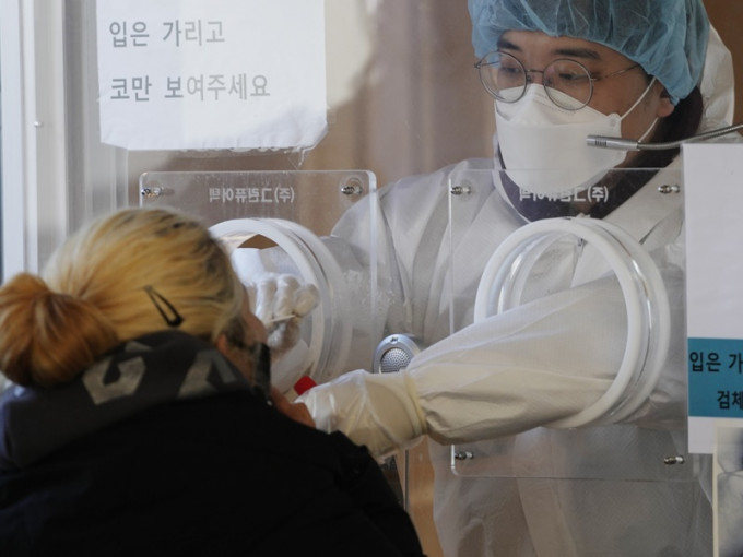 南韩过去一日新增5842宗确诊。AP