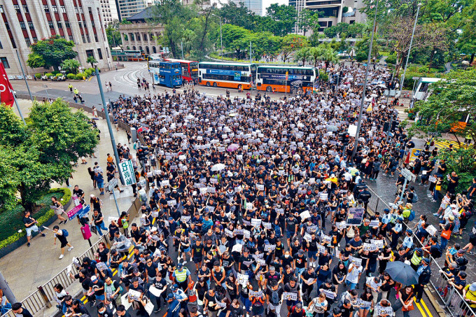 ■民陣於前年反修例風波期間，舉辦「教師大遊行」。