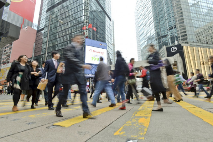 香港因空间挤迫、生活节奏急促和服务态度差,被台湾网民选为最讨厌城市。资料图片