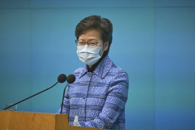 林郑月娥指政府以客观的风险评估来应对疫情。资料图片