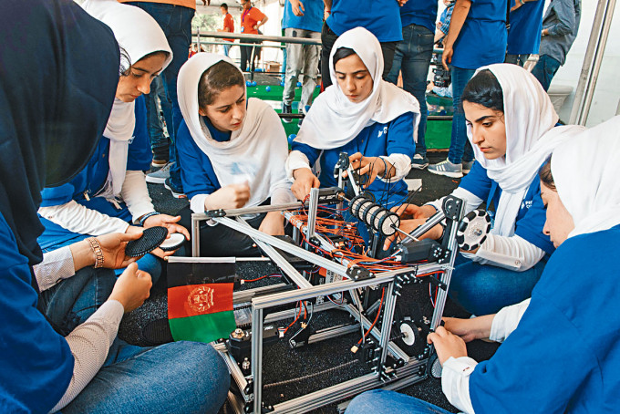 ■阿富汗女子机械人团队。