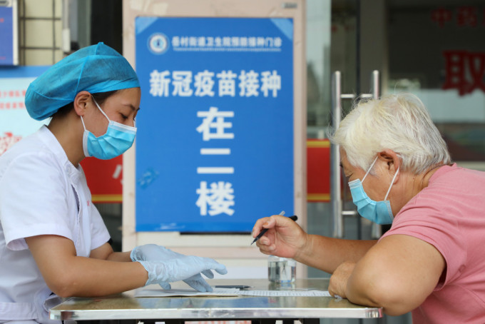 內地新增51宗新冠病毒確診個案，本土佔13宗。新華社圖片