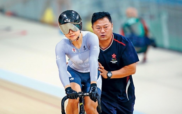 今年有份獲獎的，是 「牛下女車神」李慧詩恩師、香港單車隊教練團成員普林俊。