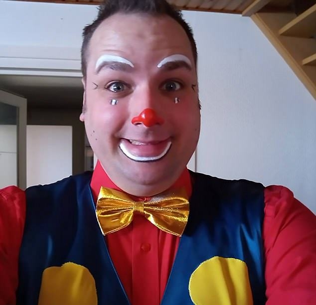 31歲的Kevin Leipere是一名職業小丑，專為患病住院的孩子表演。（網圖）
