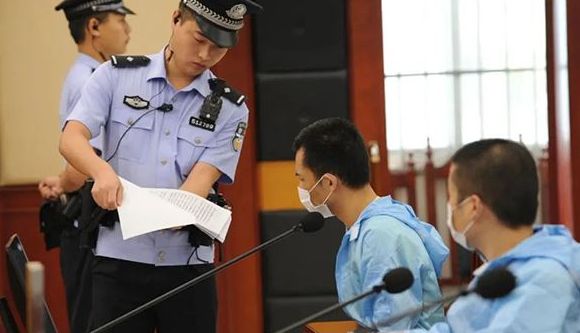 四川毒贩王某殴打11岁儿童致死并曾强迫吸毒，一审判死缓，上诉后判死刑。
