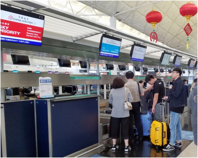 旅议会指旅行社正与航空公司安排，务求将影响减至最低。