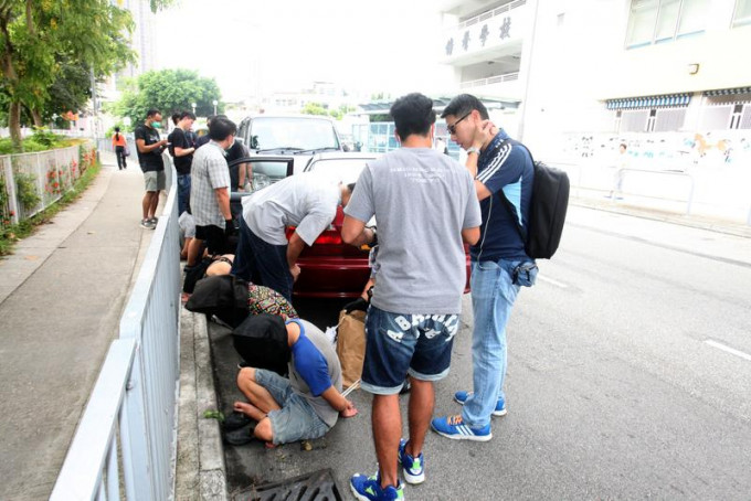 警方去年8月警方瓦解两个人蛇集团，发现集团竟然使用水路，在本港南生围山贝河登陆。资料图片