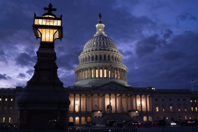 美國眾議院就推遲債務上限達協議，政府可望避過停擺。AP資料圖片