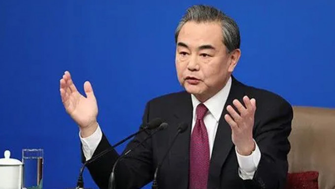 王毅介紹中美元首會晤情況。