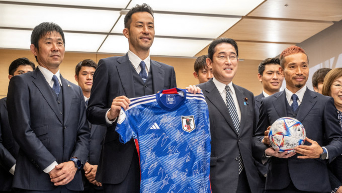 日本队返国后获得首相岸田文雄接见。Reuters