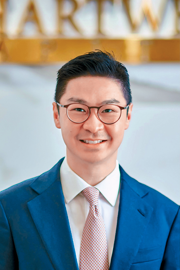 陳惠仁認為，許濤成控權人可提升管治透明度。