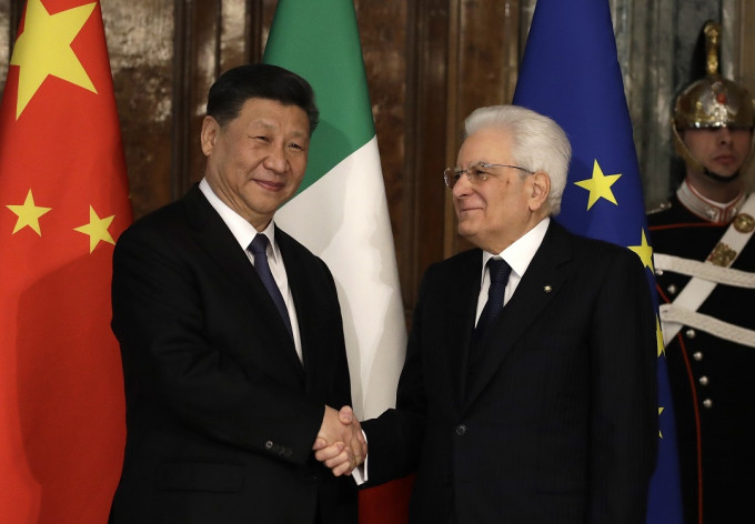習近平和意大利總統馬塔雷拉會晤。AP