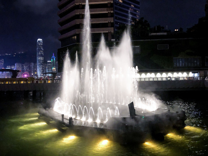 星光大道将设汇聚音乐及灯光效果的水上音乐喷泉汇演「Water of Stars」。