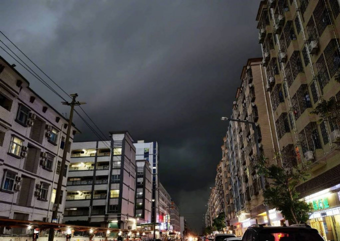 深圳已經風雲變色。網上圖片