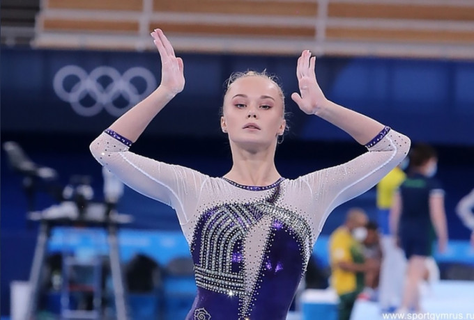 美妮高娃为俄罗斯拿下今届体操世锦赛首金。网上图片