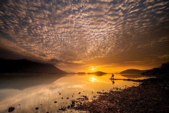 地理景观公开组冠军 《踏出我天地》。fb「赤湾四季赏 Tolo Appreciation」图片
