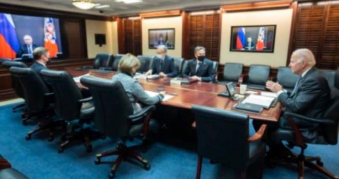 美国总统拜登和普京举行视频会晤。