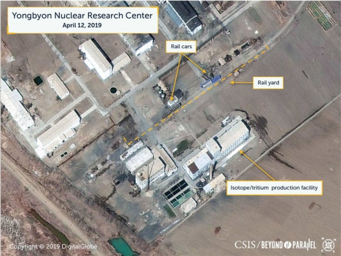 華盛頓戰略與國際研究中心指出，北韓寧邊核試驗場附近的鈾濃縮設施和放射性化學實驗室，自4月12日開始便出現5輛特製貨車。（網圖）