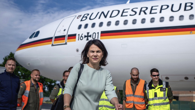德國外長貝爾伯克（Annalena Baerbock）上月乘政府A340專機從紐約返抵德國。 美聯社