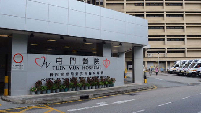屯门医院矫形及创伤科病房一名96岁男病人昨日经入院筛查检测呈初步阳性。资料图片
