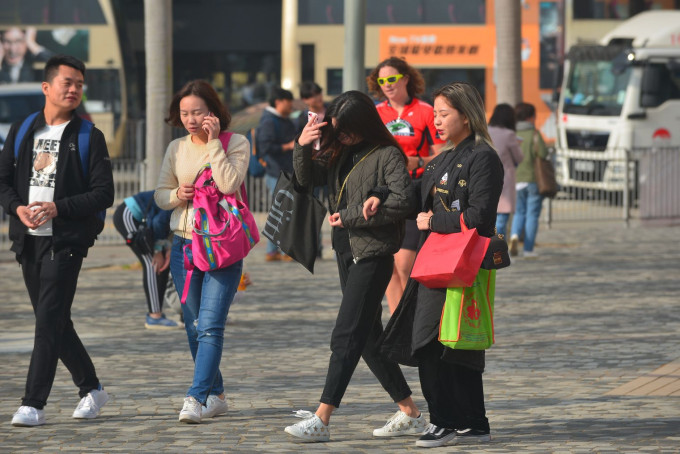 周末期间广东沿岸地区气温稍为回升。 资料图片