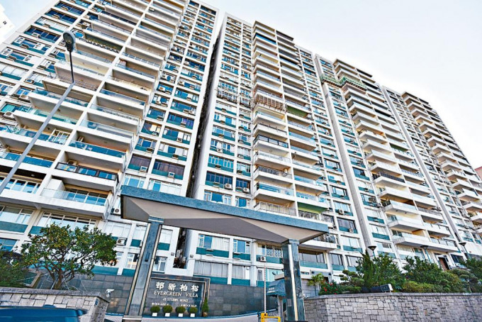 东半山松柏新邨4房户连车位以7000万易手。
