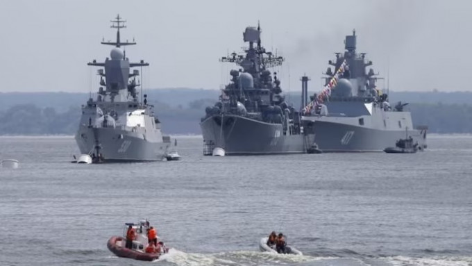 俄黑海舰队军舰。路透社资料图片