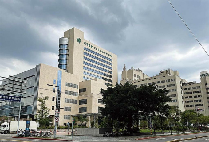 亞東醫院爆發院內感染，一名86歲確診者不治死亡。網上圖片
