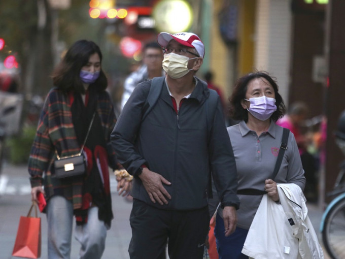 台灣出現首宗感染英國變種新型冠狀病毒個案。AP圖片