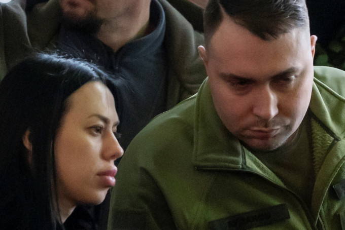 烏克蘭國防部情報總局局長布達諾夫的妻子瑪麗安娜（左）遭下毒，懷疑是針對烏克蘭領導階層核心的一次暗殺企圖。路透社
