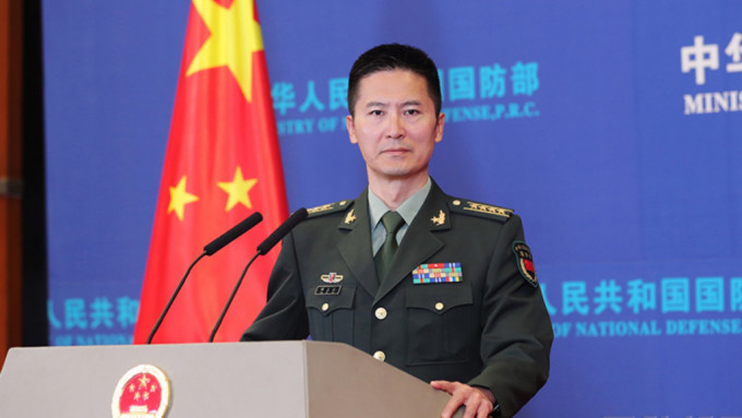 谭克非批评美方粗暴干涉中国内政。国防部