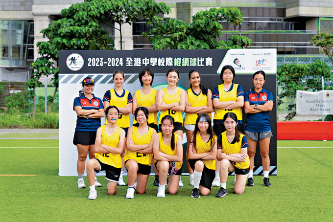女子初级组冠军港青基信书院。