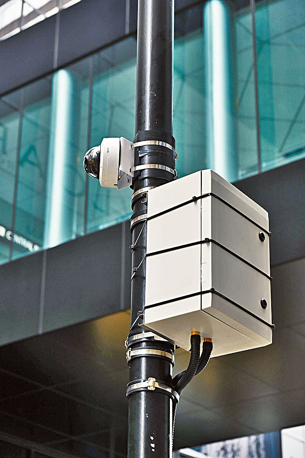 閉路電視安裝於中環及觀塘燈柱，期望系統能夠加強對違例司機阻嚇。