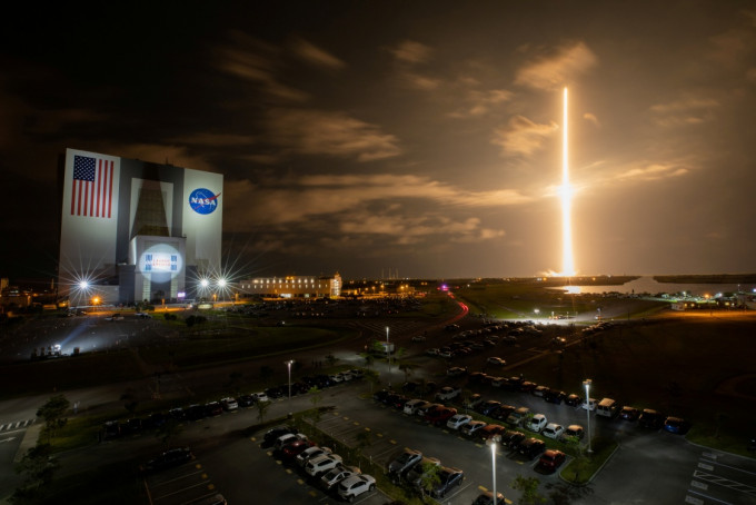 SpaceX本周将发射首个载全平民太空船升空。路透社图片