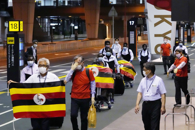烏干達代表團已經有人抵達日本。 AP