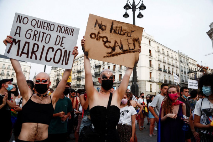 西班牙性小眾團體早前舉辦了全球最大的性小眾遊行，冀消除外界對他們的恐懼與誤解。路透社資料圖片